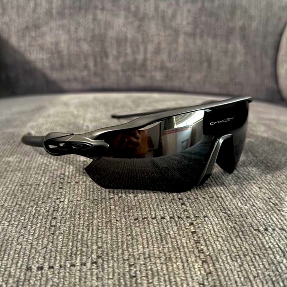 Oakley Other - Oakley Radar EV PRIZM Polarized OO9208 Black Frame